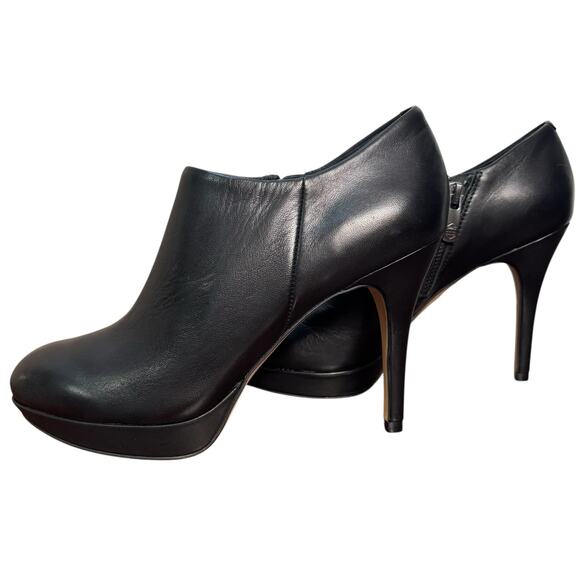 NWB Vince Camuto Womens Elvin Platform Stiletto Bootie Ankle Boot Size 7.5M NWB - Picture 1 of 14